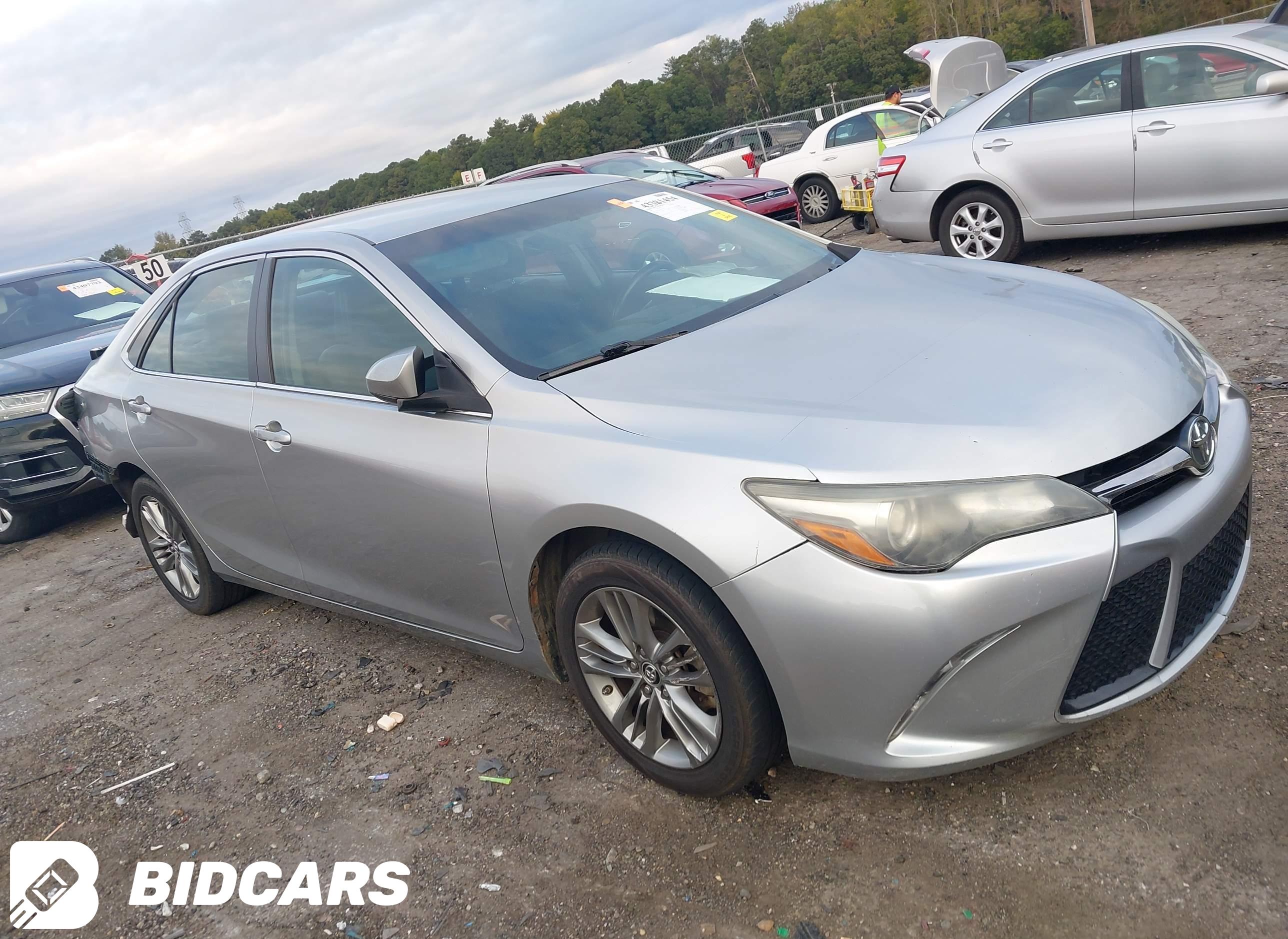 2016 Toyota Camry, SE