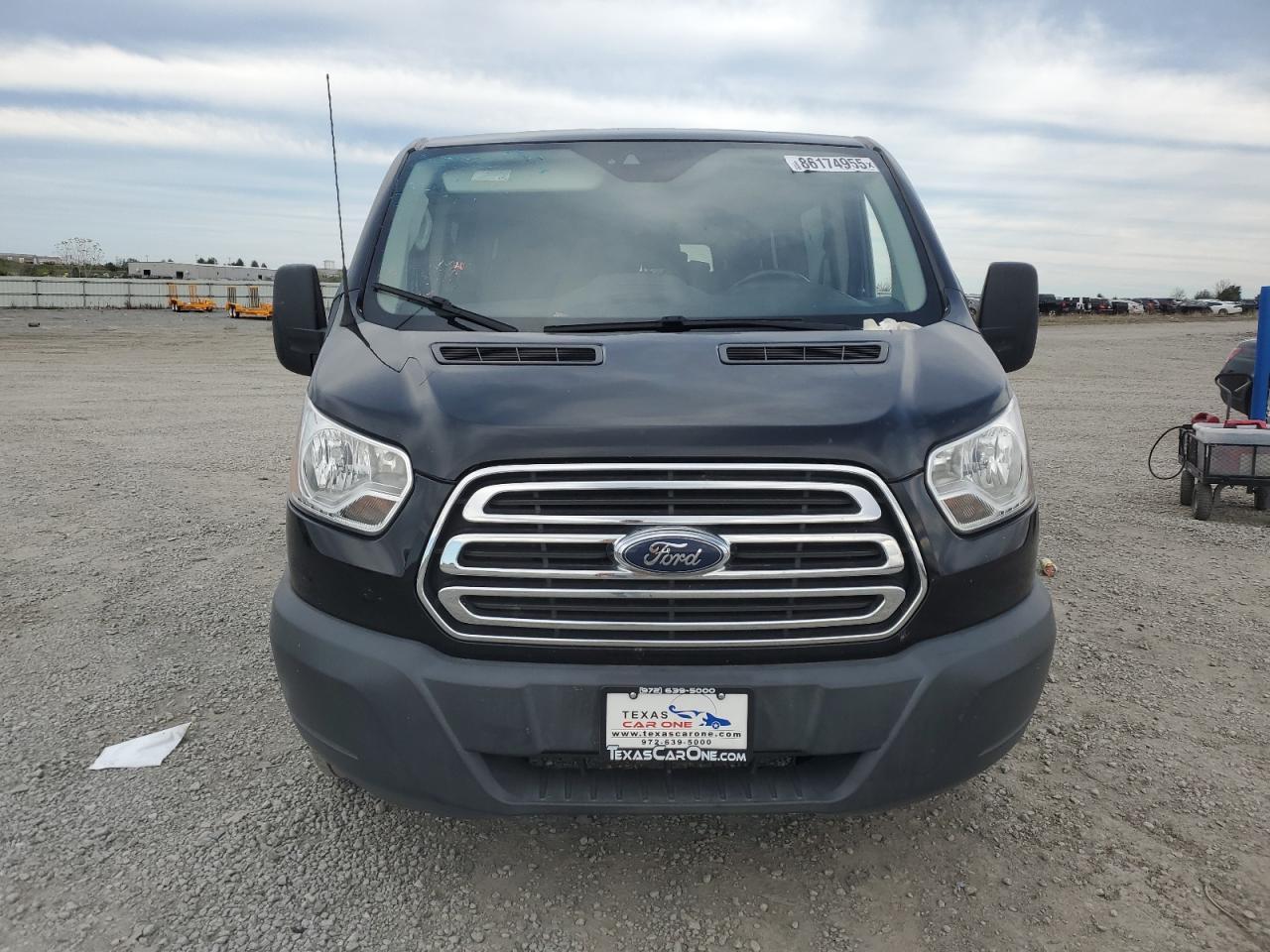 2018 Ford Transit, T-350