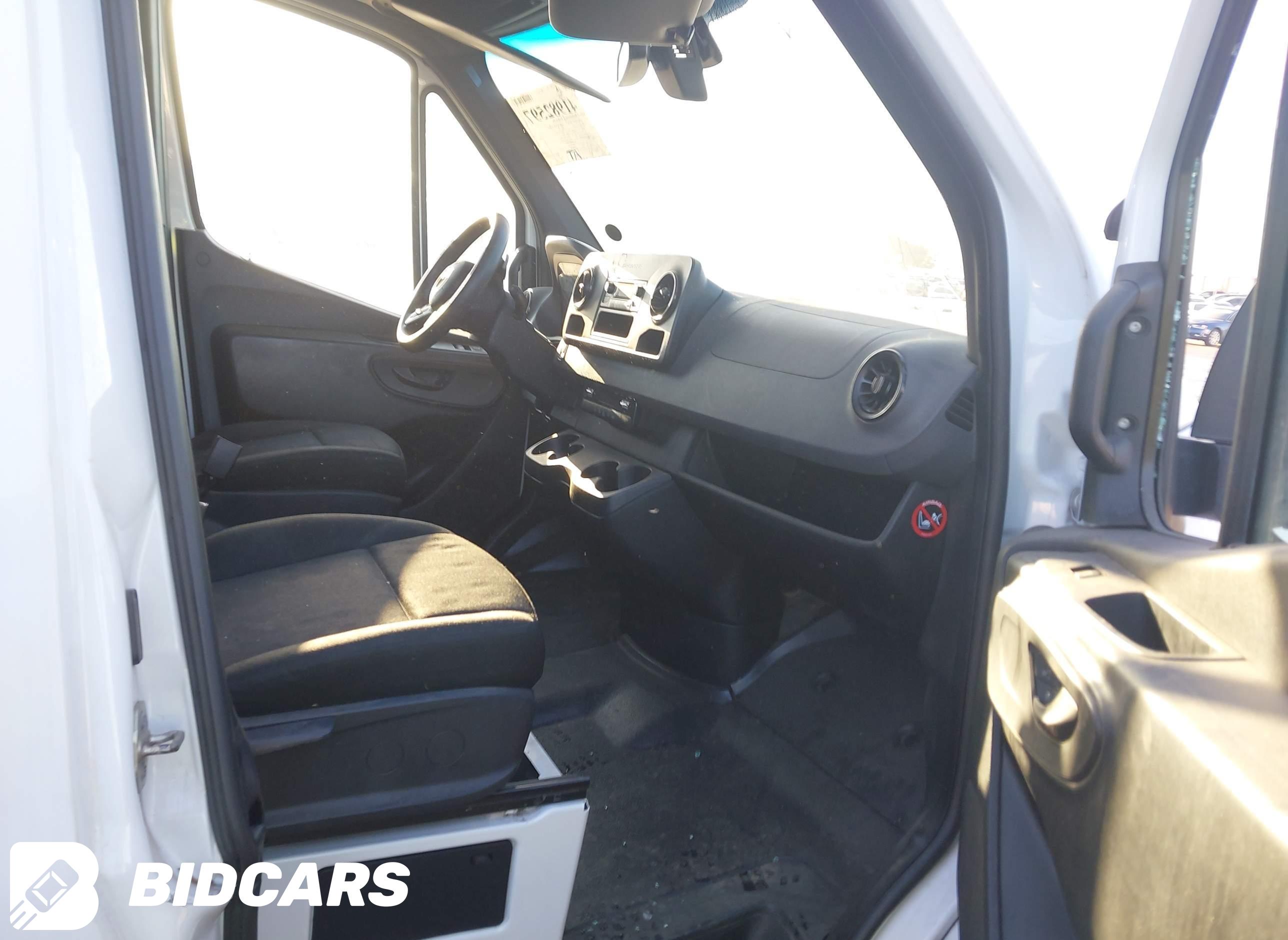 2020 Mercedes-Benz Sprinter 2...