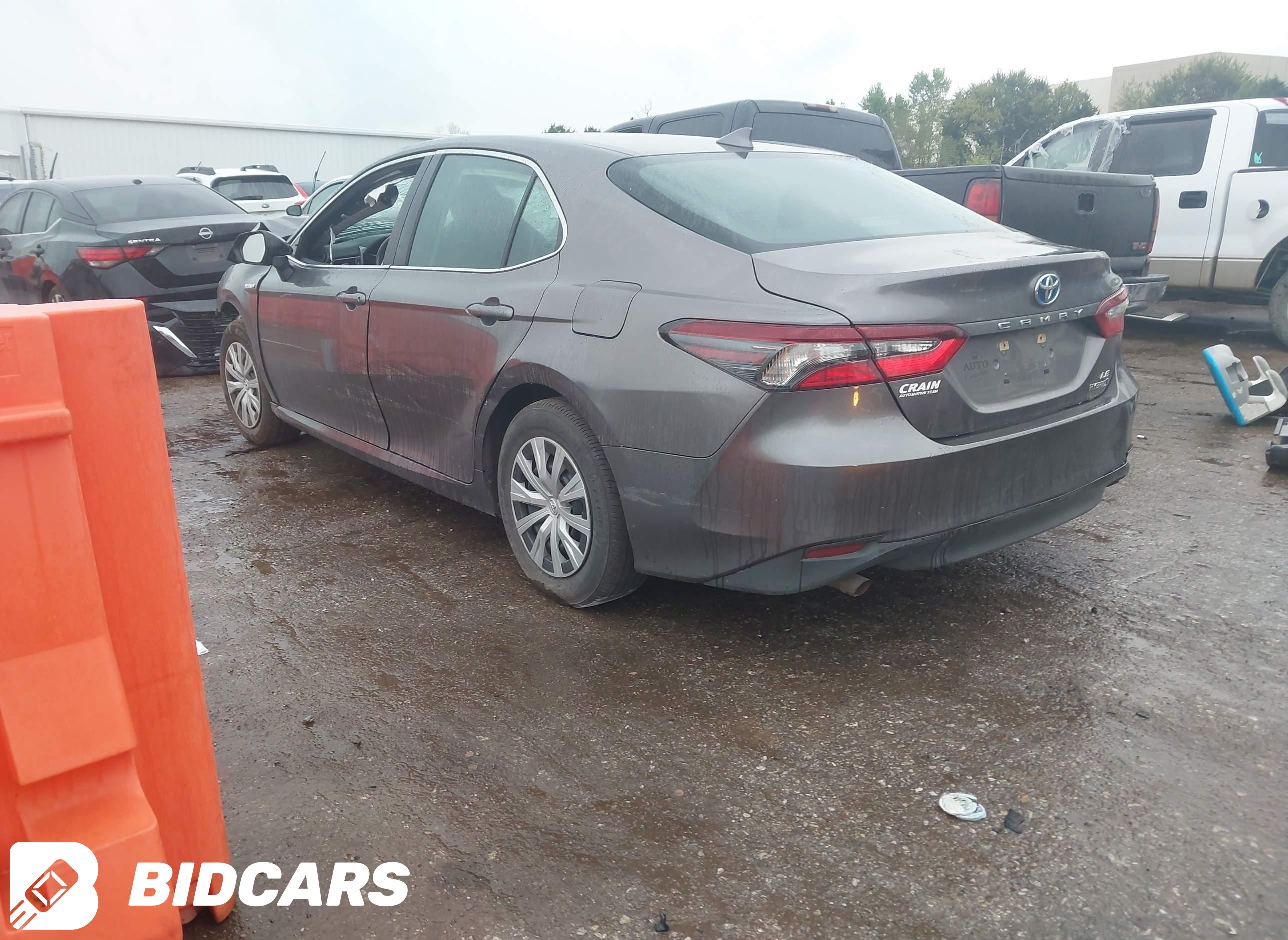 2021 Toyota Camry, Le Hybrid