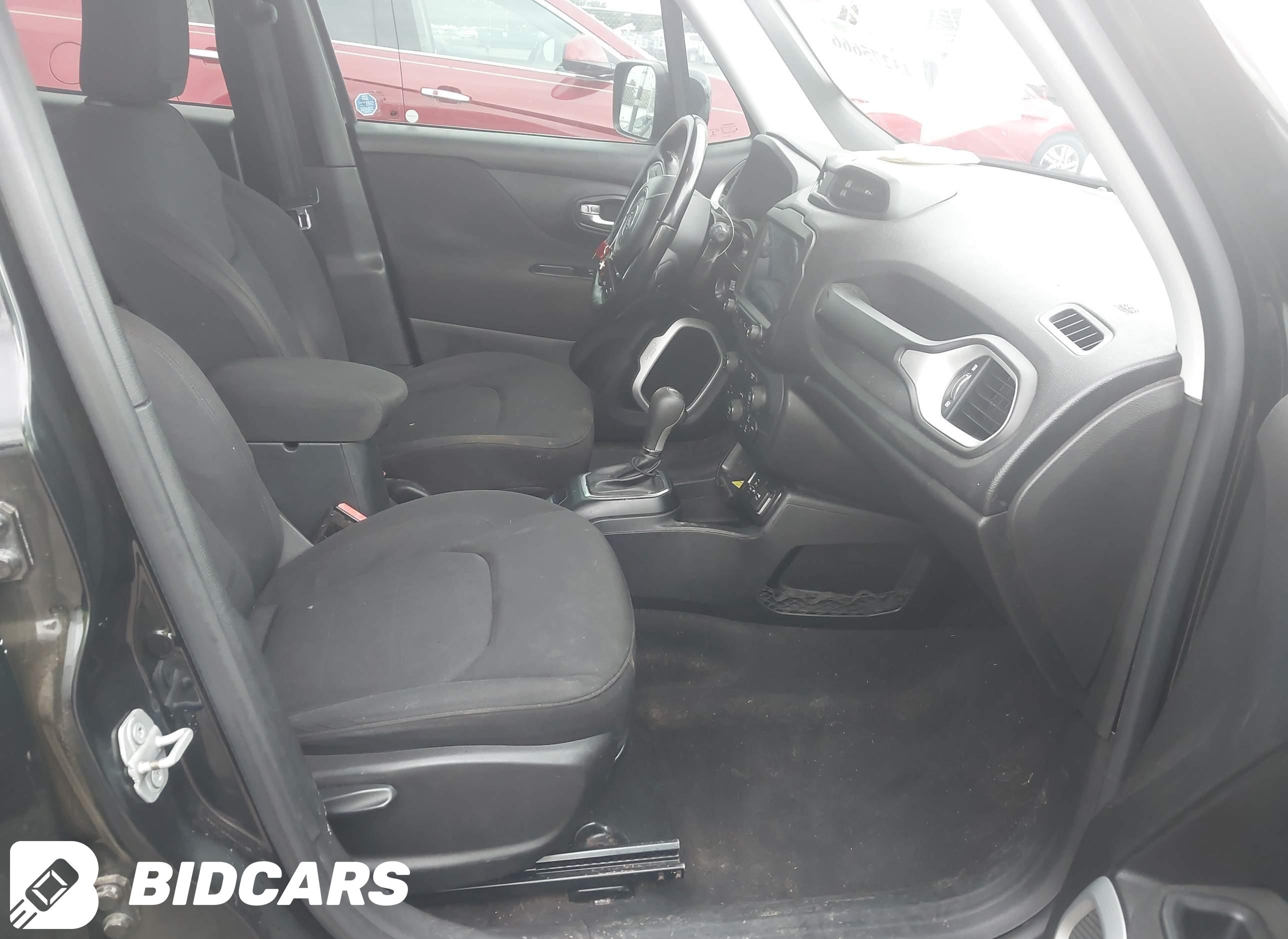 2018 Jeep Renegade, Latitude Fwd