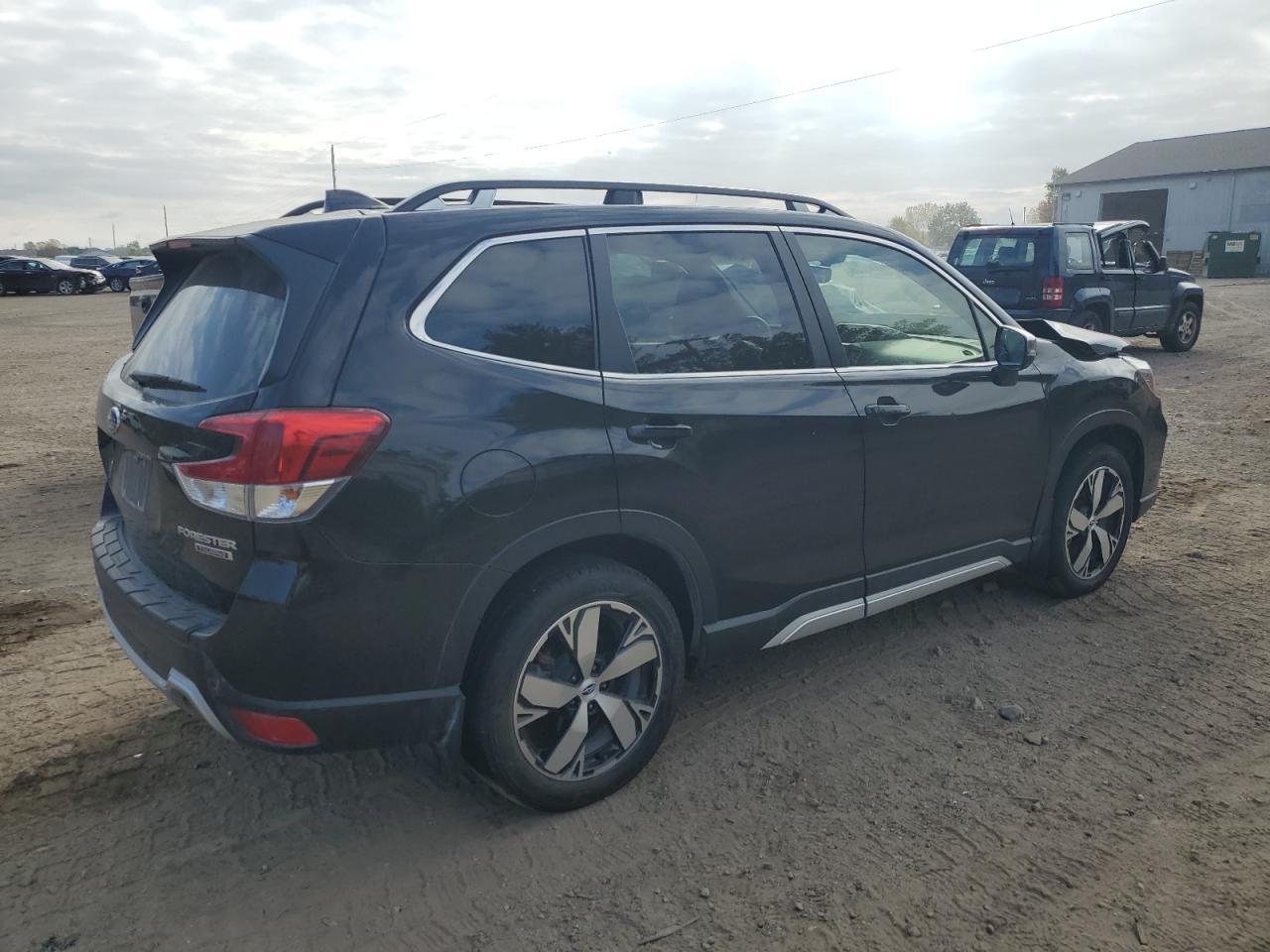 2020 Subaru Forester, Touring