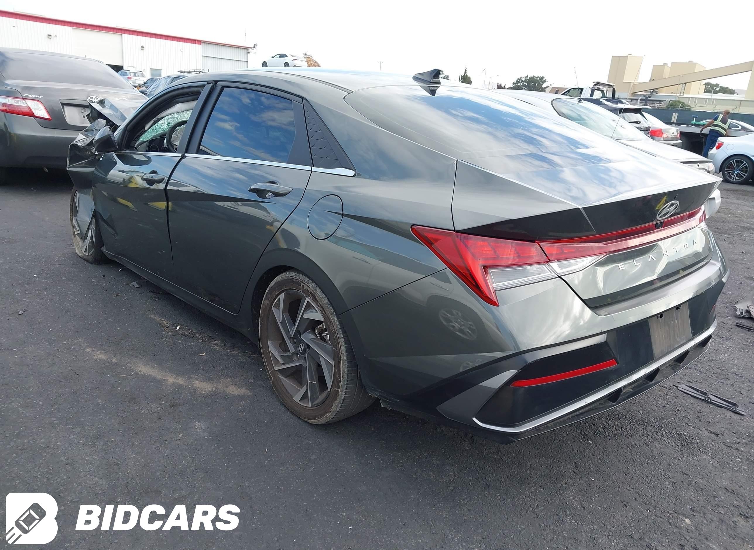 2024 Hyundai Elantra, Sel