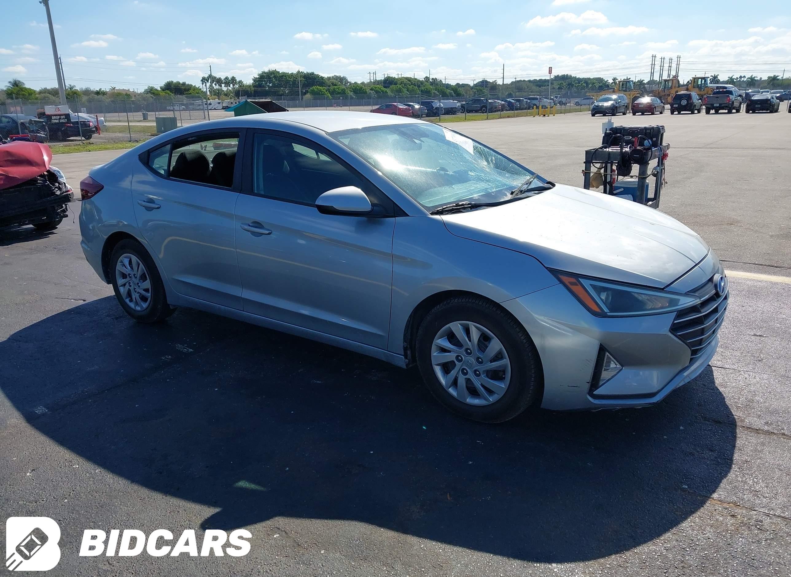 2020 Hyundai Elantra, SE