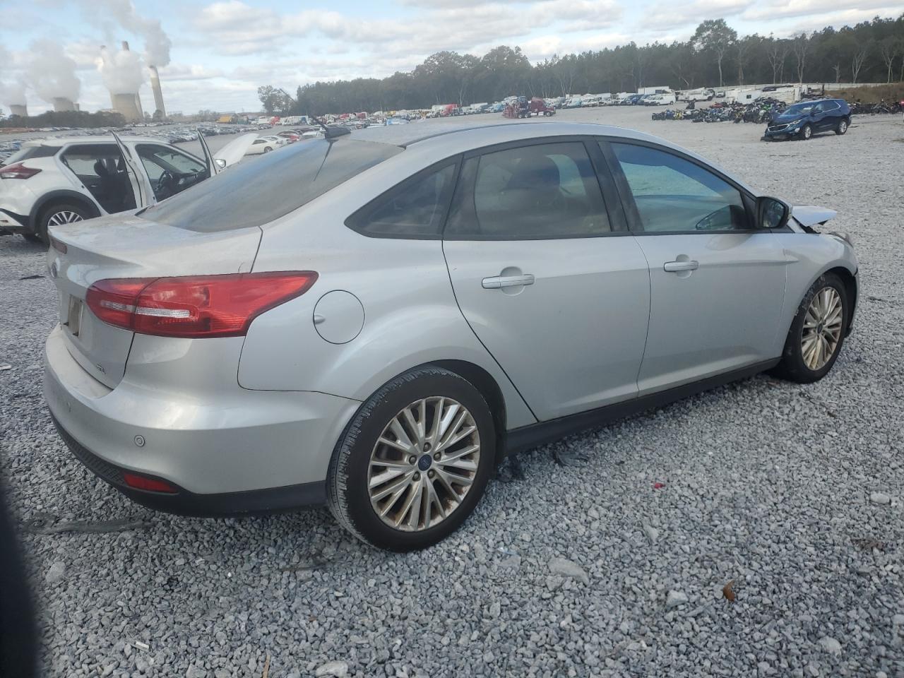 2017 Ford Focus, Sel