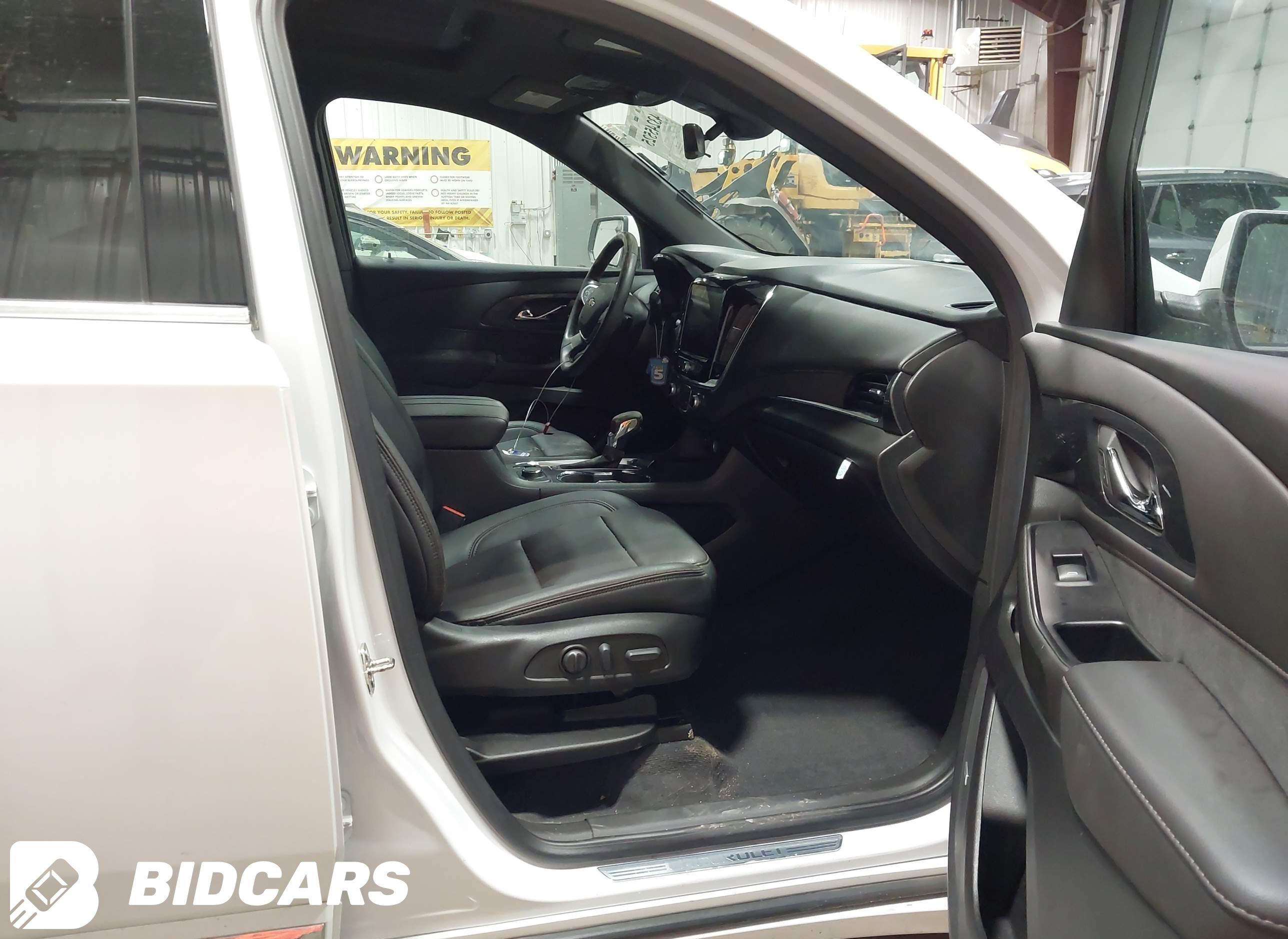 2023 Chevrolet Traverse, Awd...