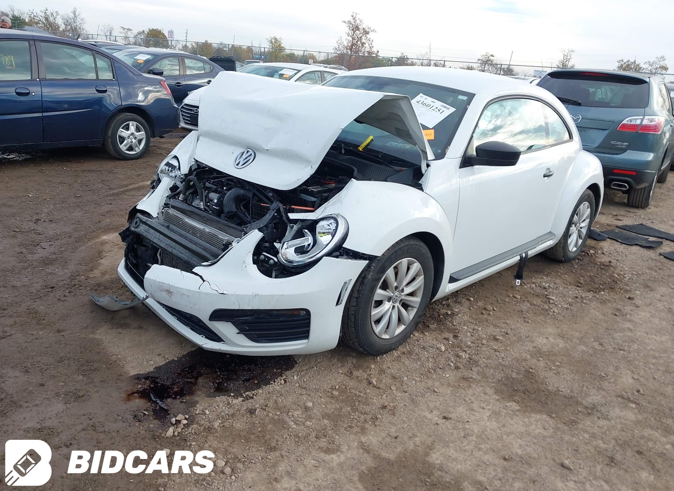 2018 Volkswagen Beetle, 2.0T...