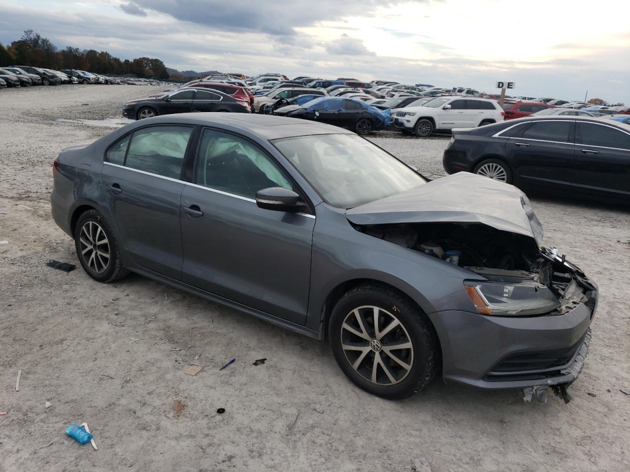2017 Volkswagen Jetta, SE
