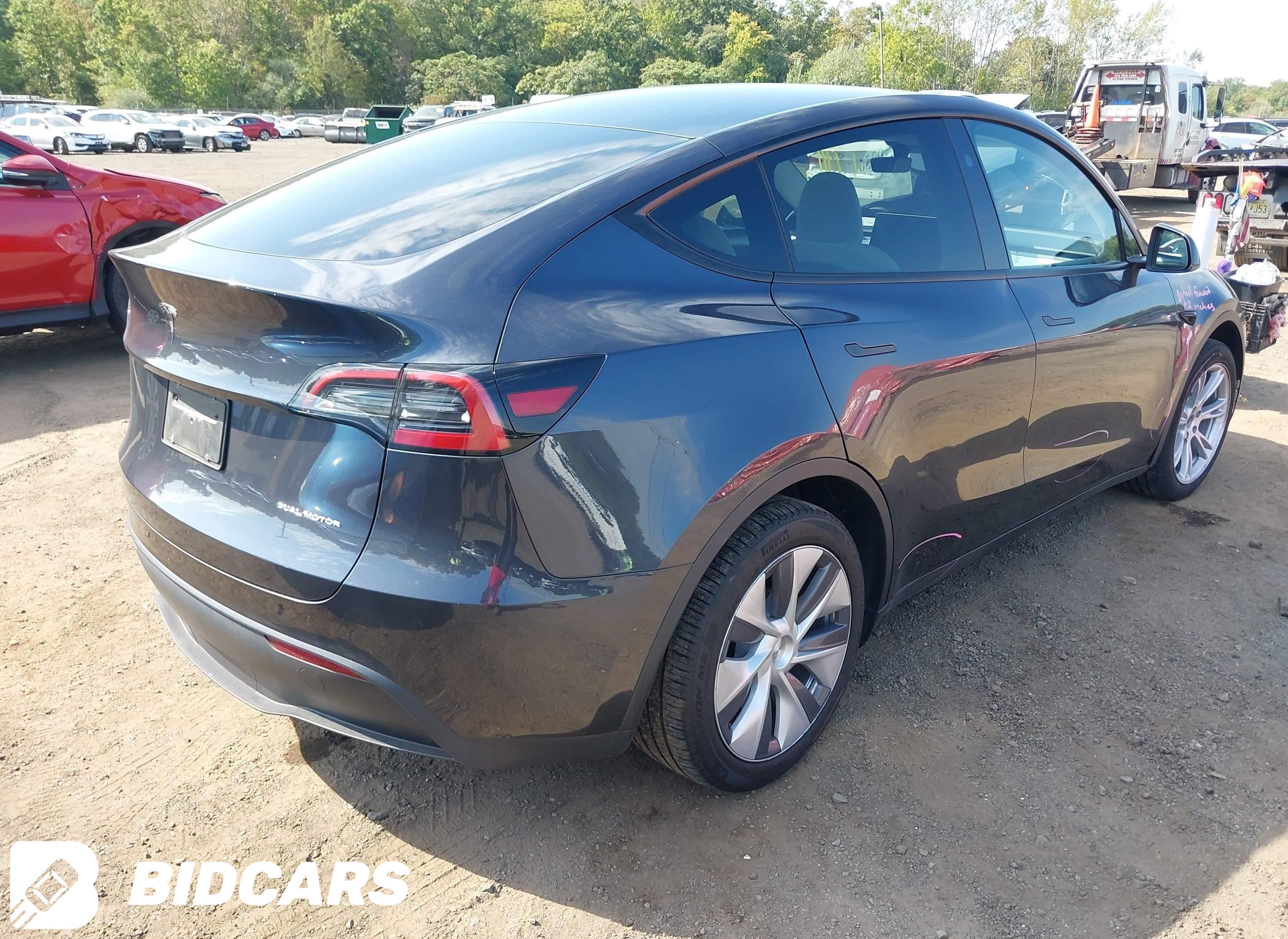 2024 Tesla Model Y, Long Rang...