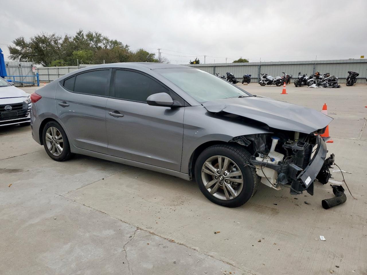 2018 Hyundai Elantra, Sel