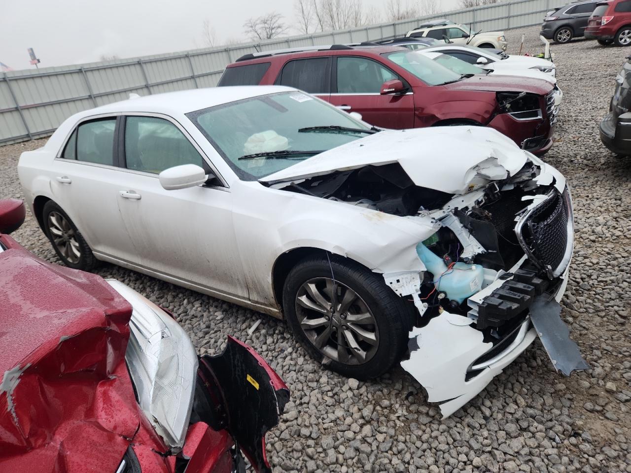 2017 Chrysler 300, Limited