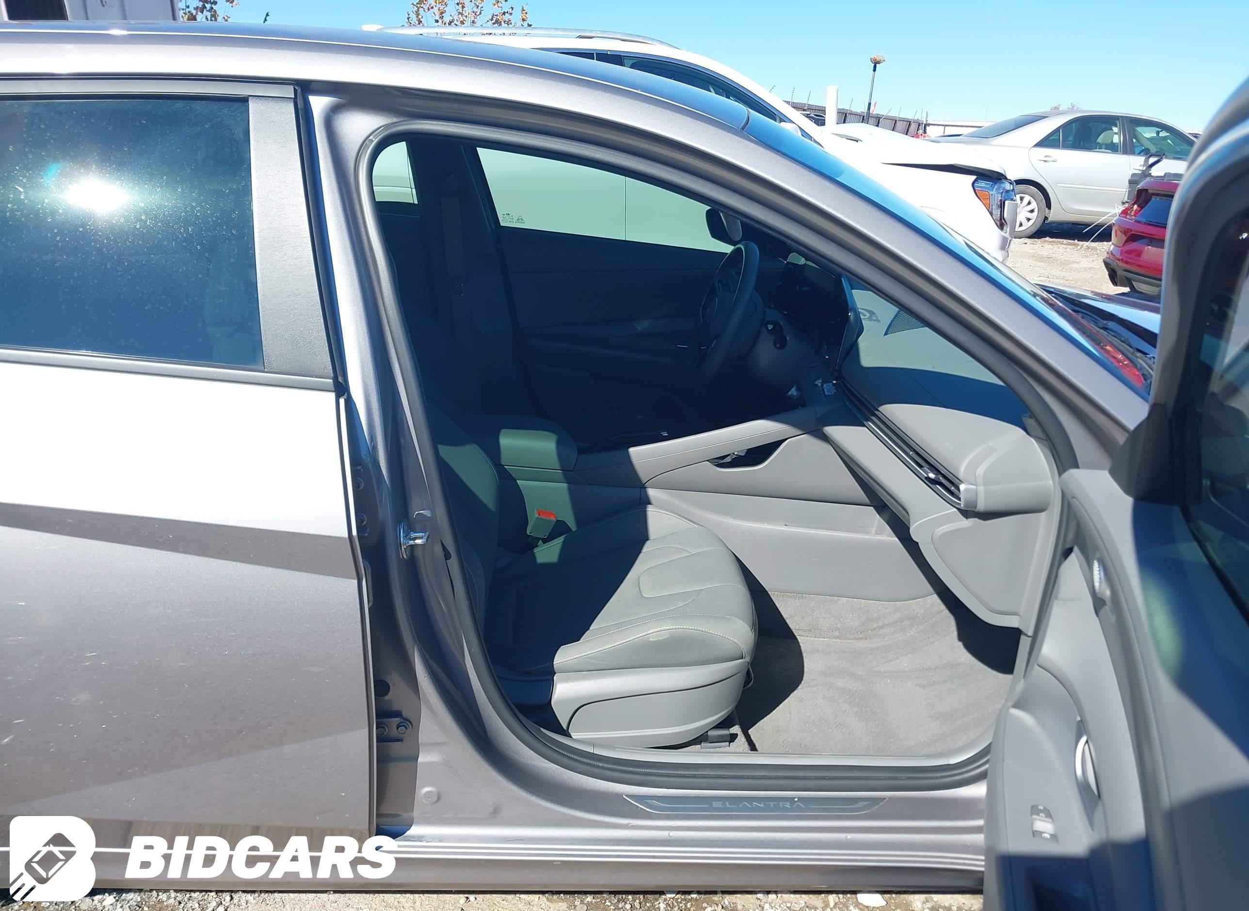 2024 Hyundai Elantra, Sel