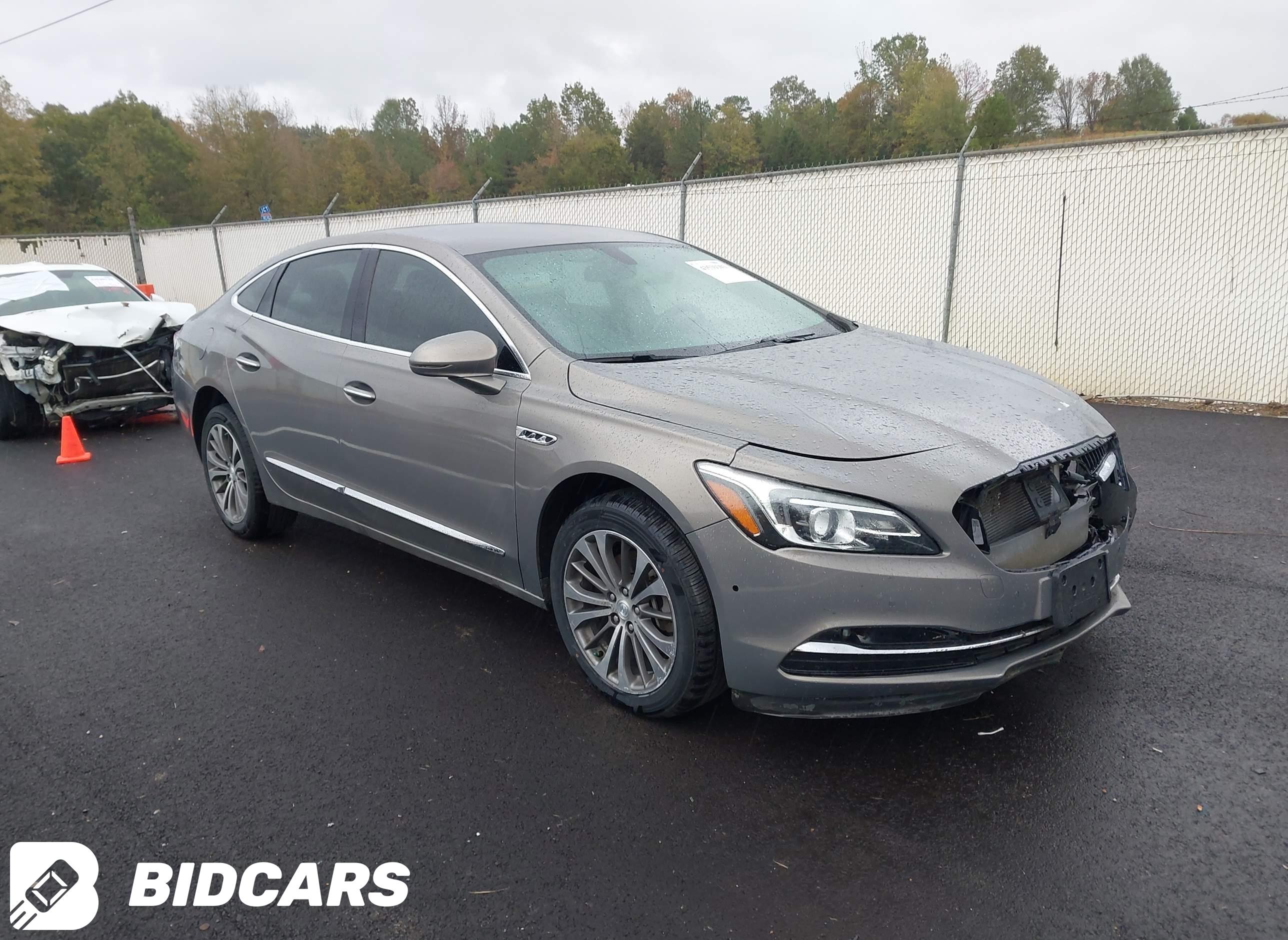 2018 Buick Lacrosse, Essence