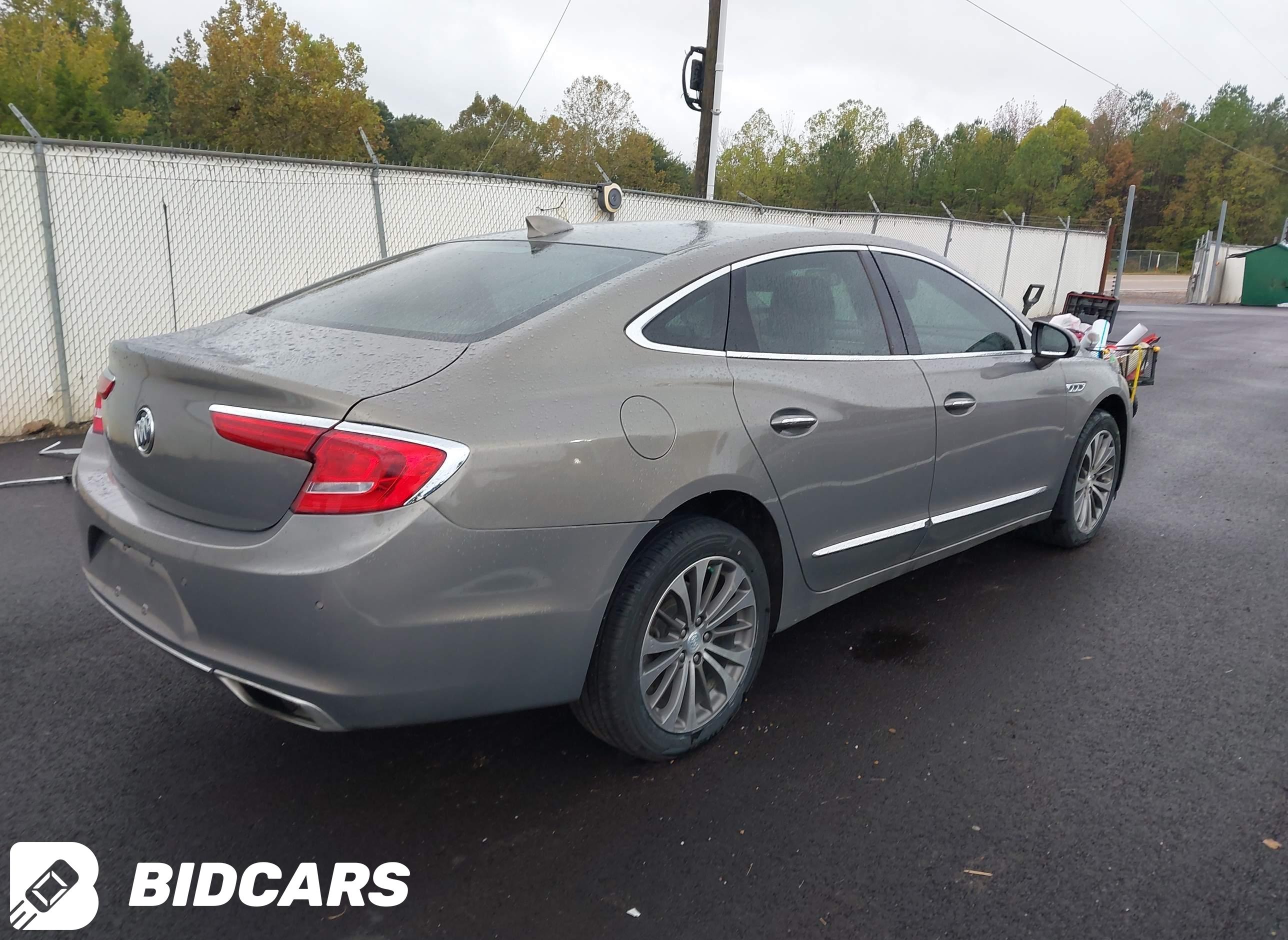 2018 Buick Lacrosse, Essence