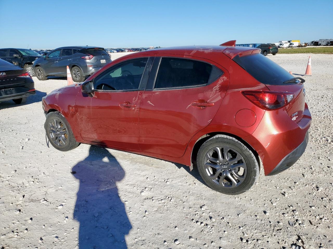 2020 Toyota Yaris, LE