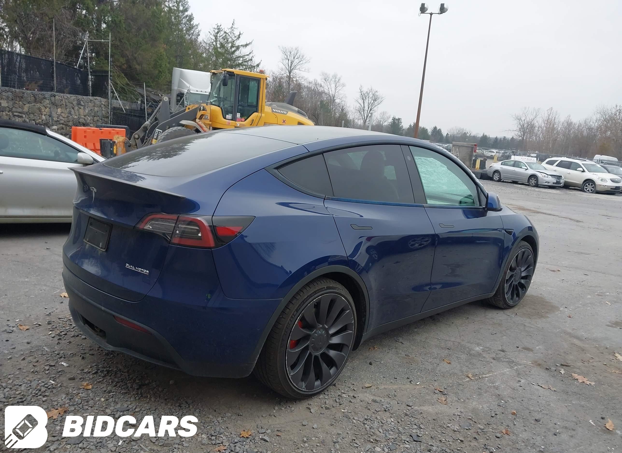 2022 Tesla Model Y, Performan...
