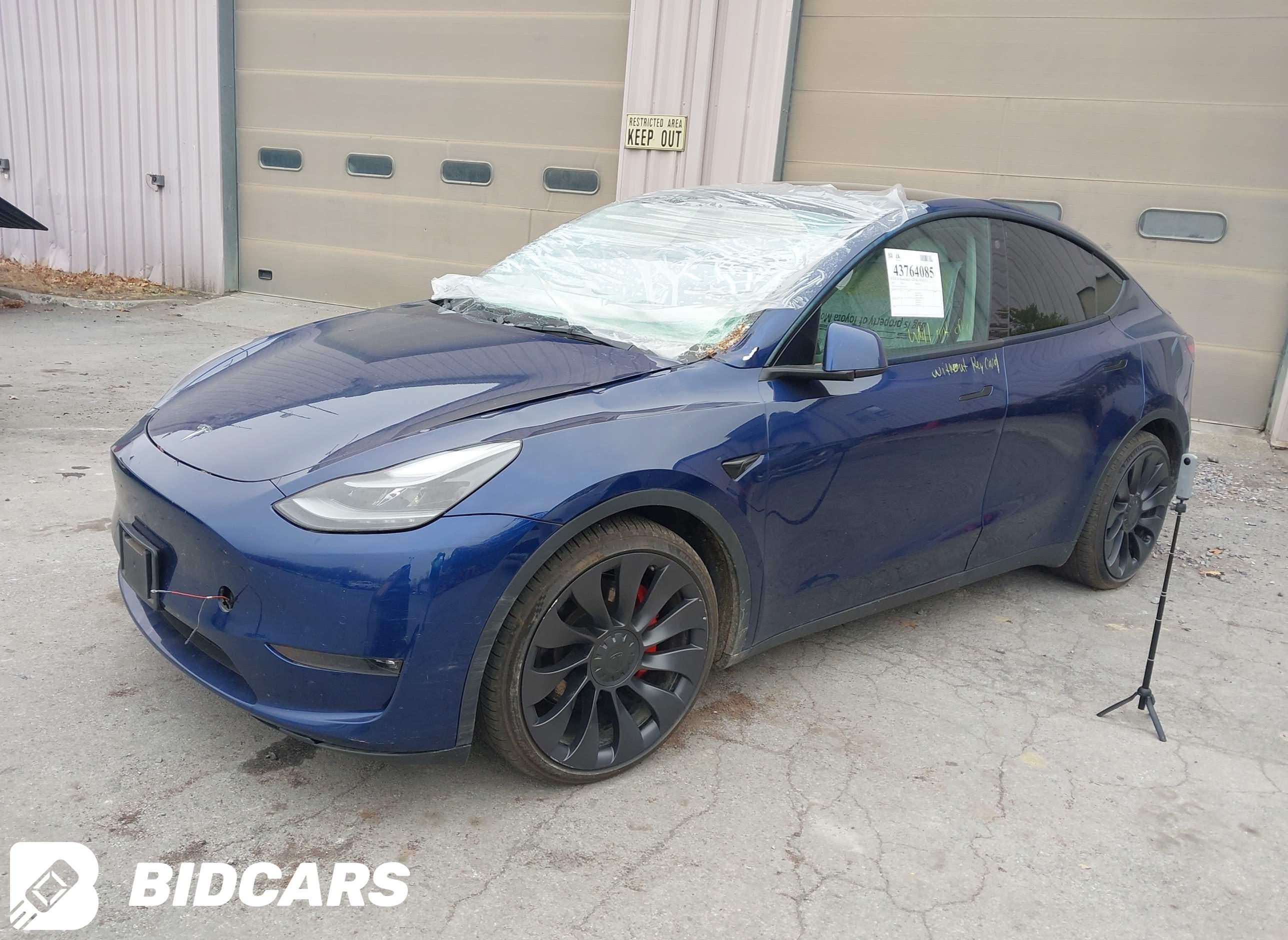 2022 Tesla Model Y, Performan...