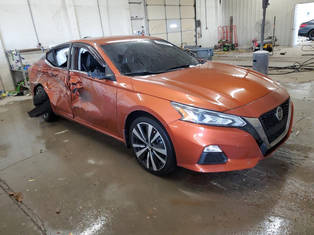 2019 Nissan Altima, SR