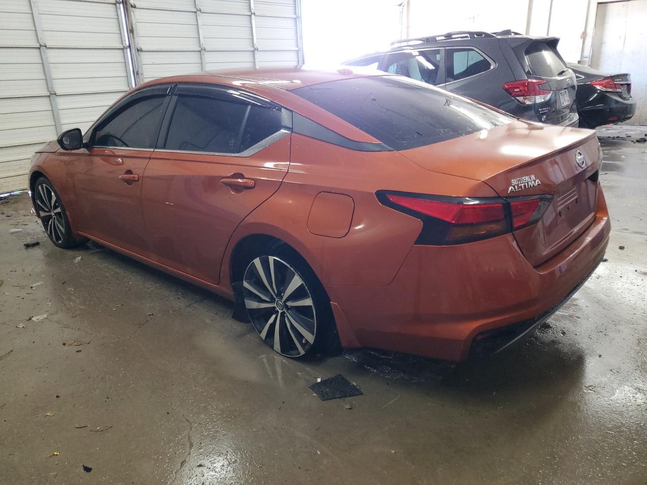 2019 Nissan Altima, SR