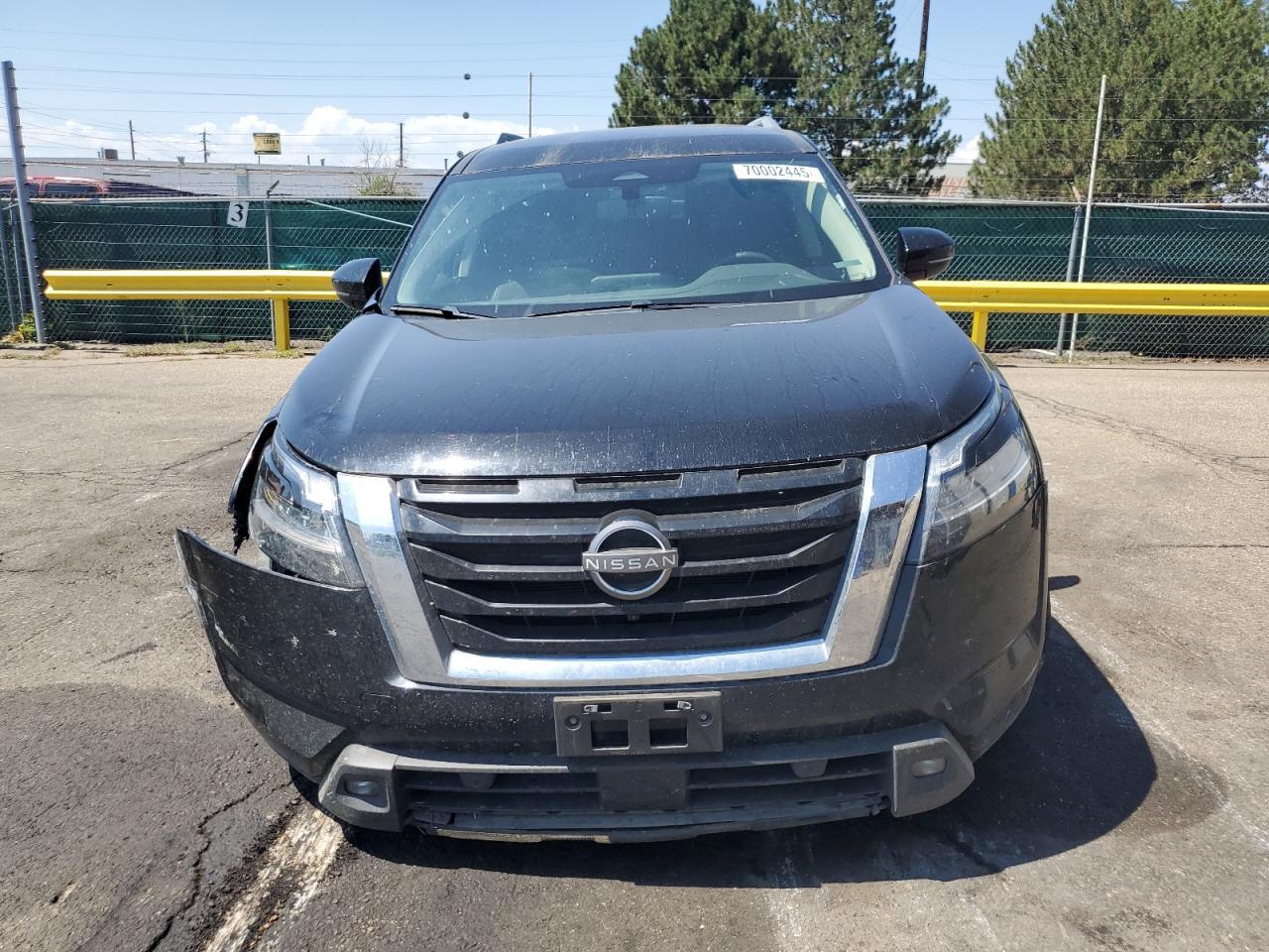 2022 Nissan Pathfinder, SL