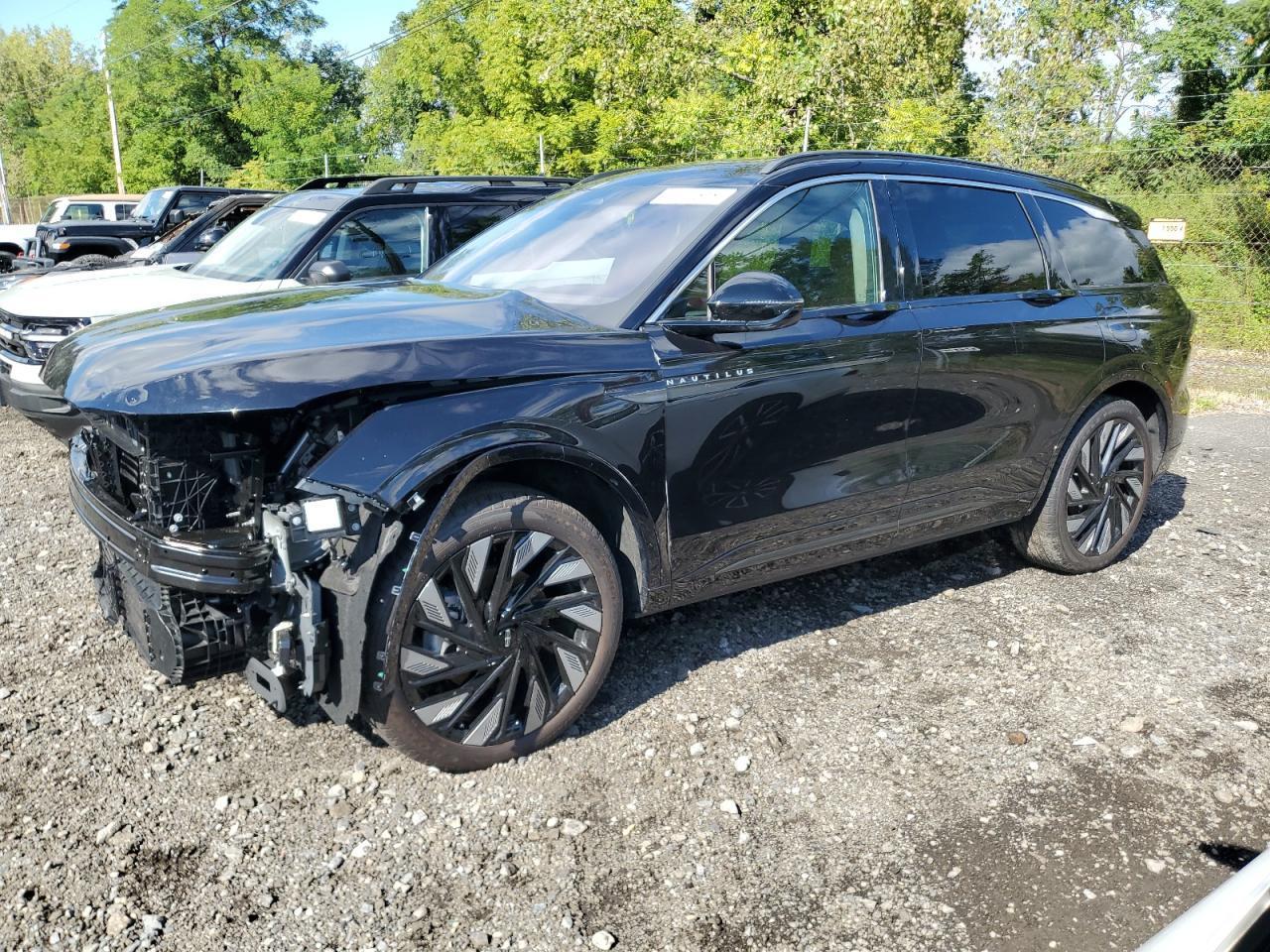 2024 Lincoln Nautilus, Black...