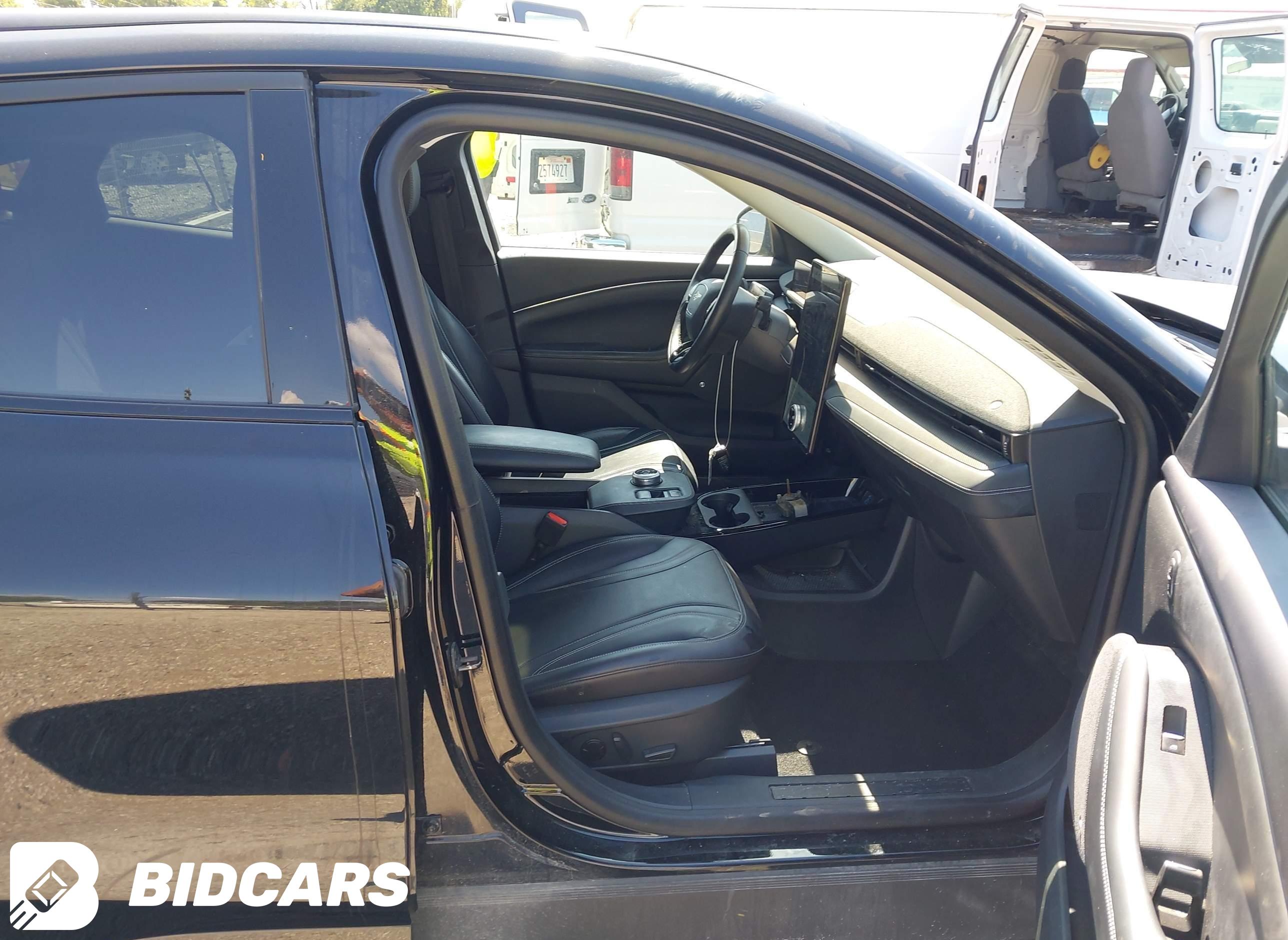 2021 Ford Mustang Mach-E, Pre...