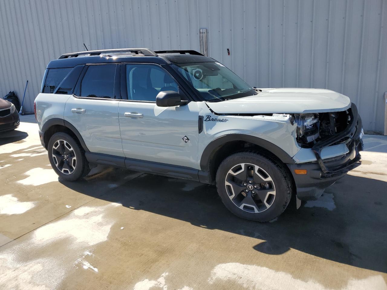 2022 Ford Bronco, Outer Banks