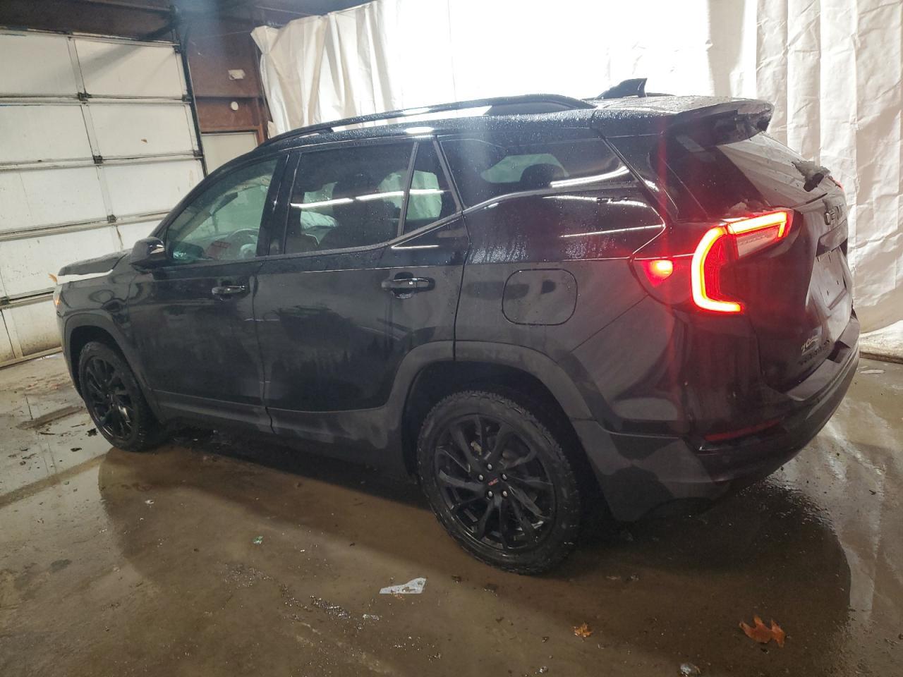 2023 GMC Terrain, Slt