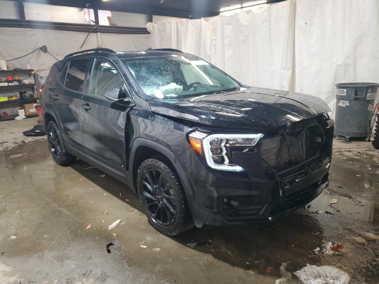 2023 GMC Terrain, Slt