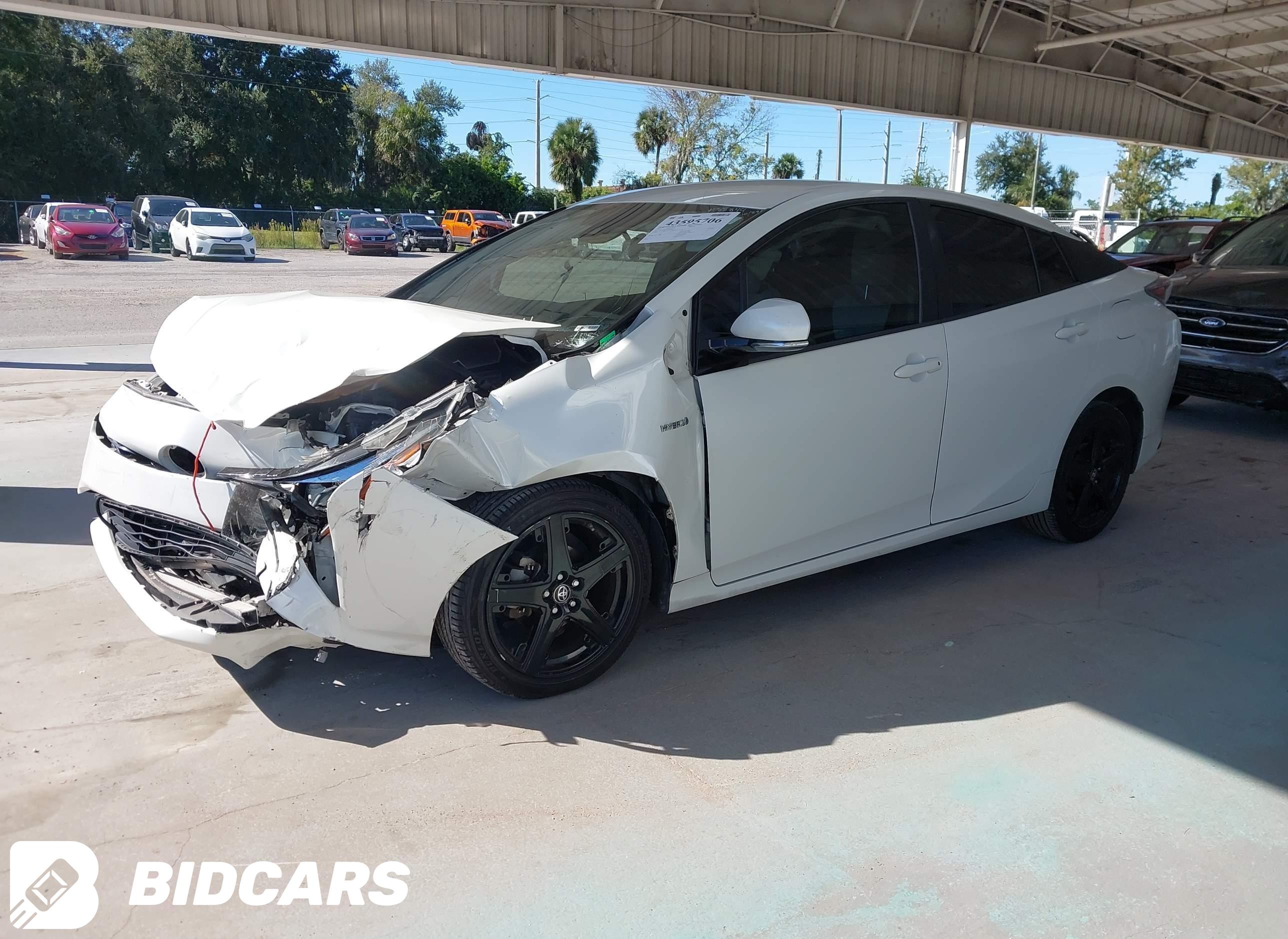 2016 Toyota Prius, Three Touring