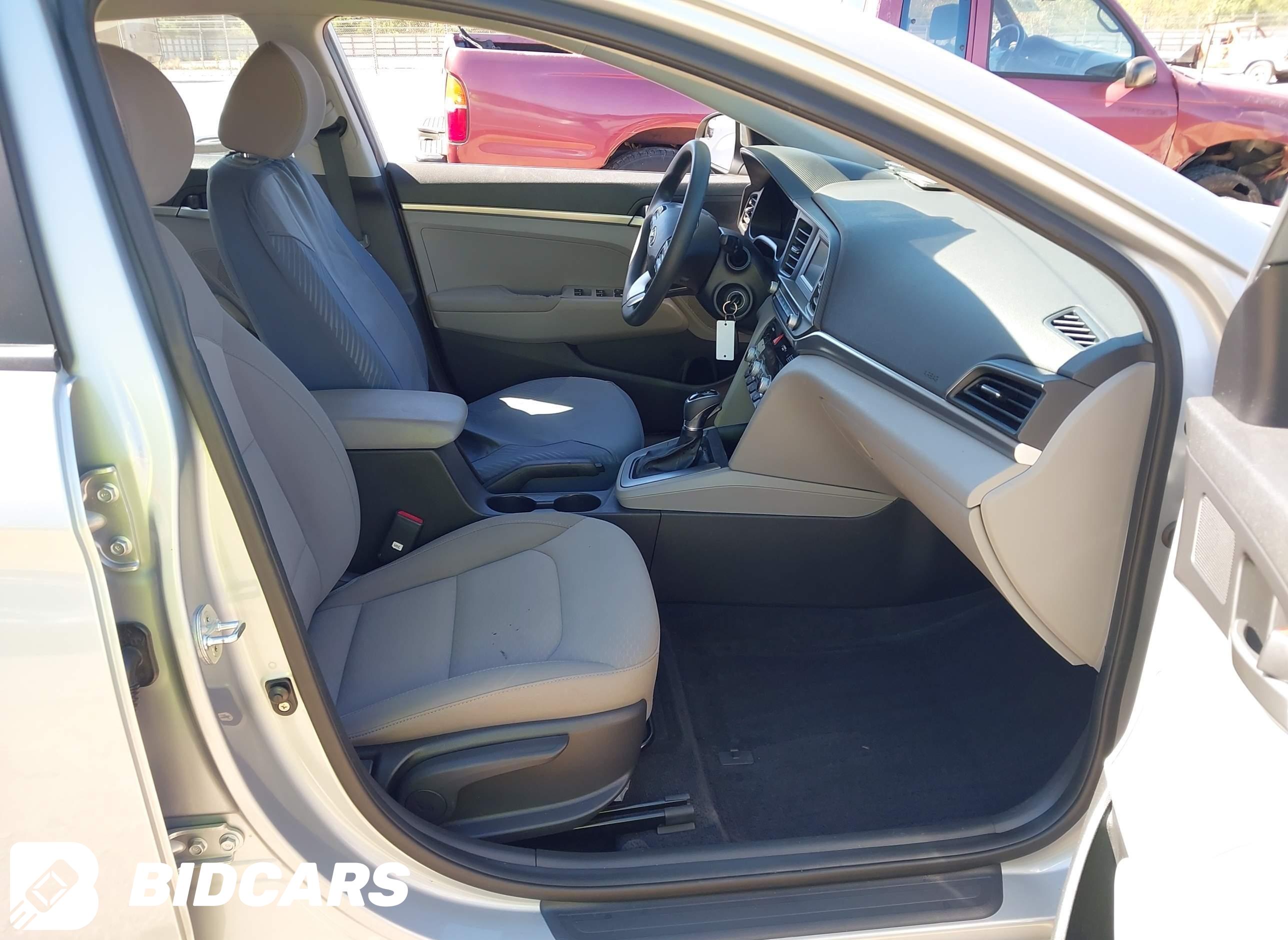 2020 Hyundai Elantra, SE