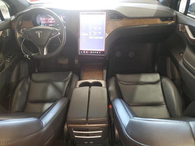 TESLA MODEL X , 2021