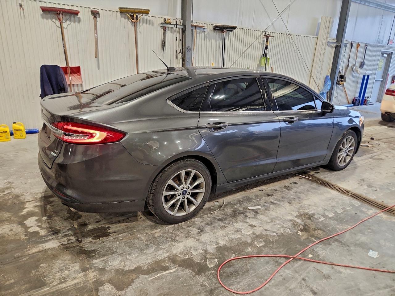 2017 Ford Fusion, SE