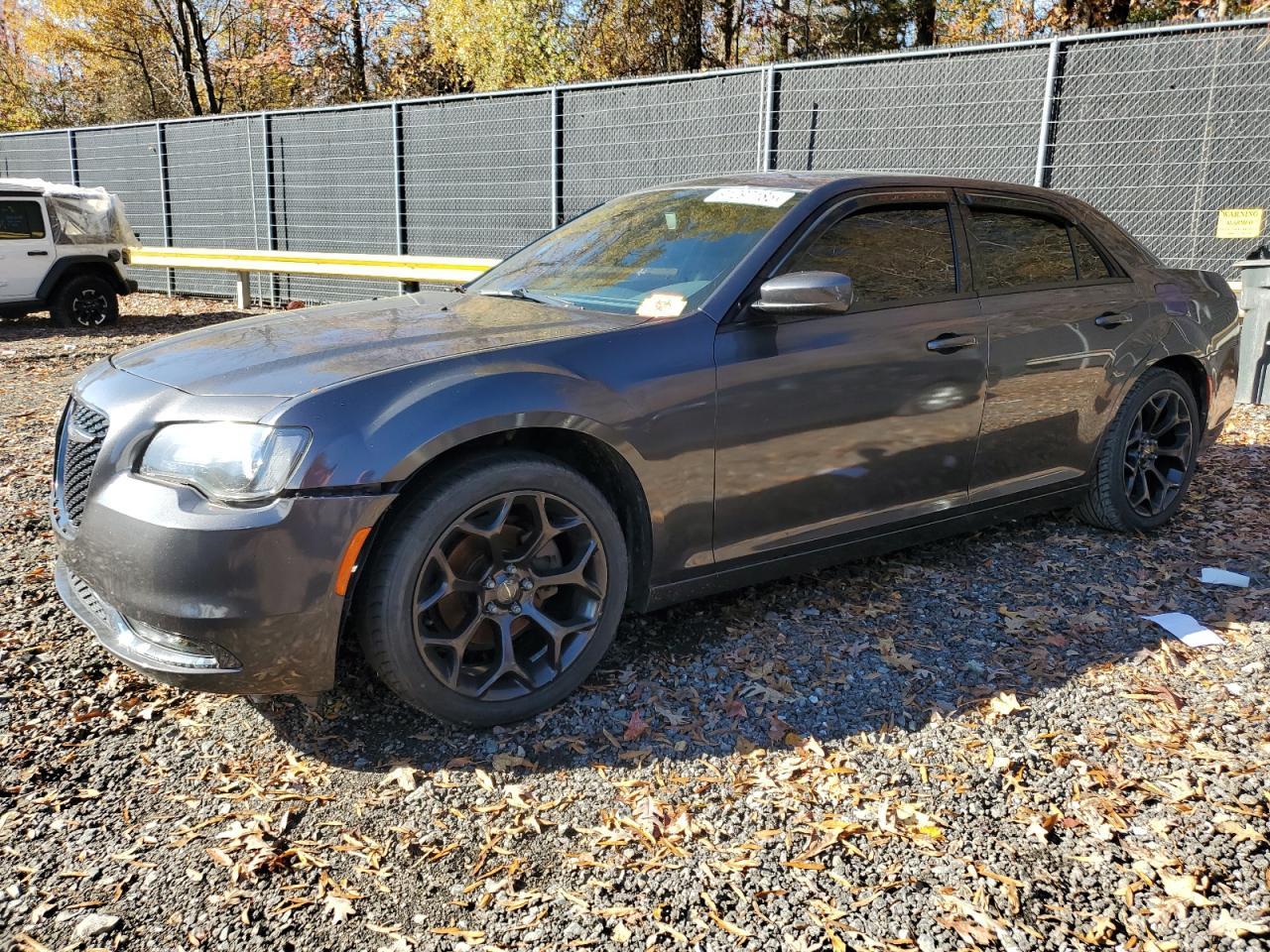 2019 Chrysler 300, S