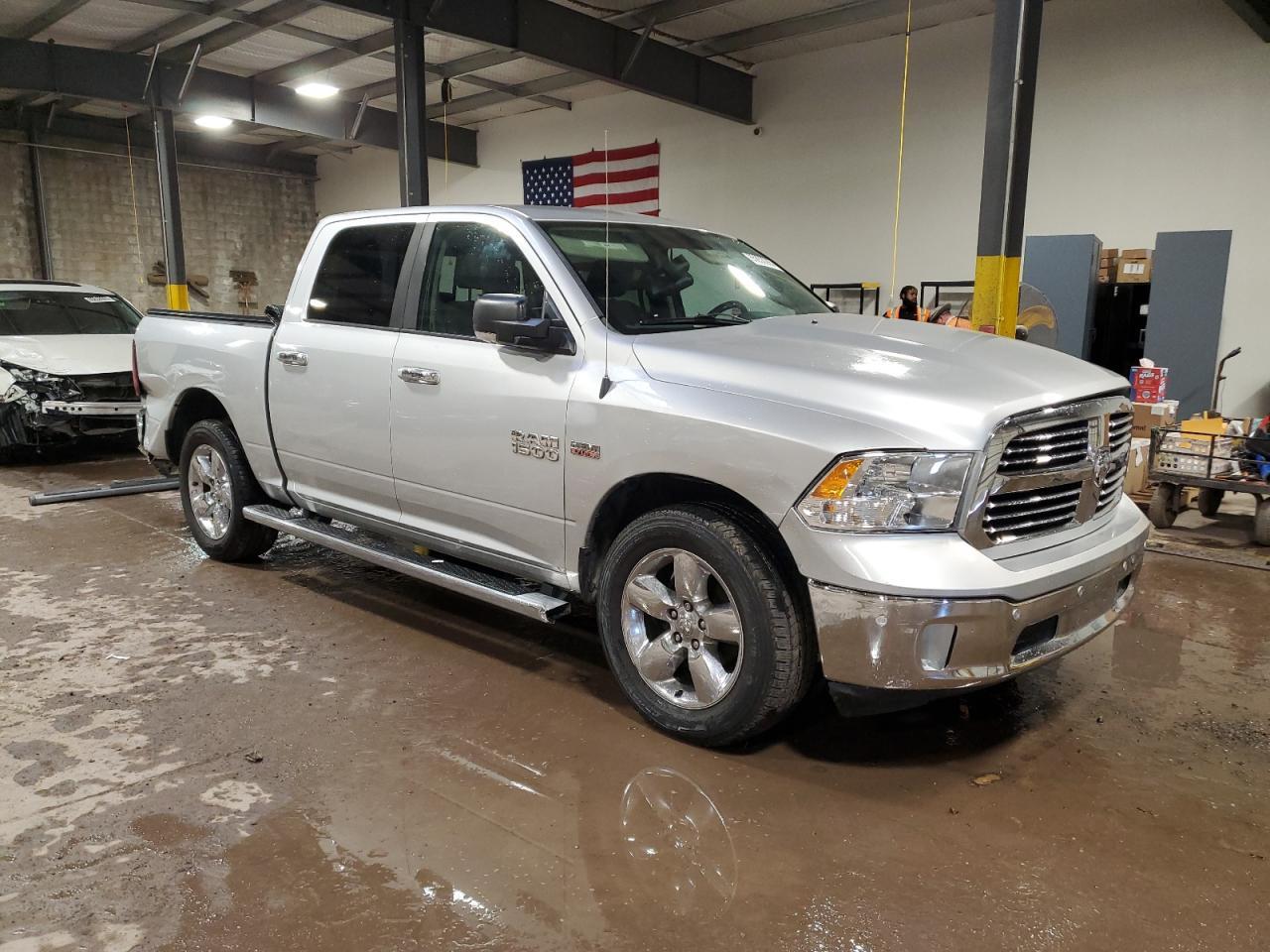 2015 RAM 1500, Slt