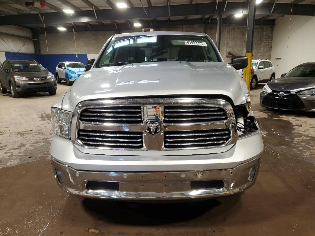 2015 RAM 1500, Slt