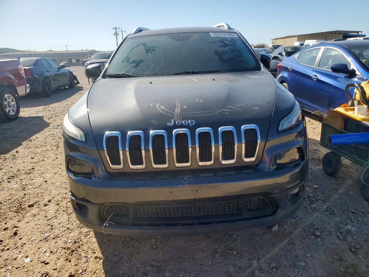 2016 Jeep Cherokee, Latitude