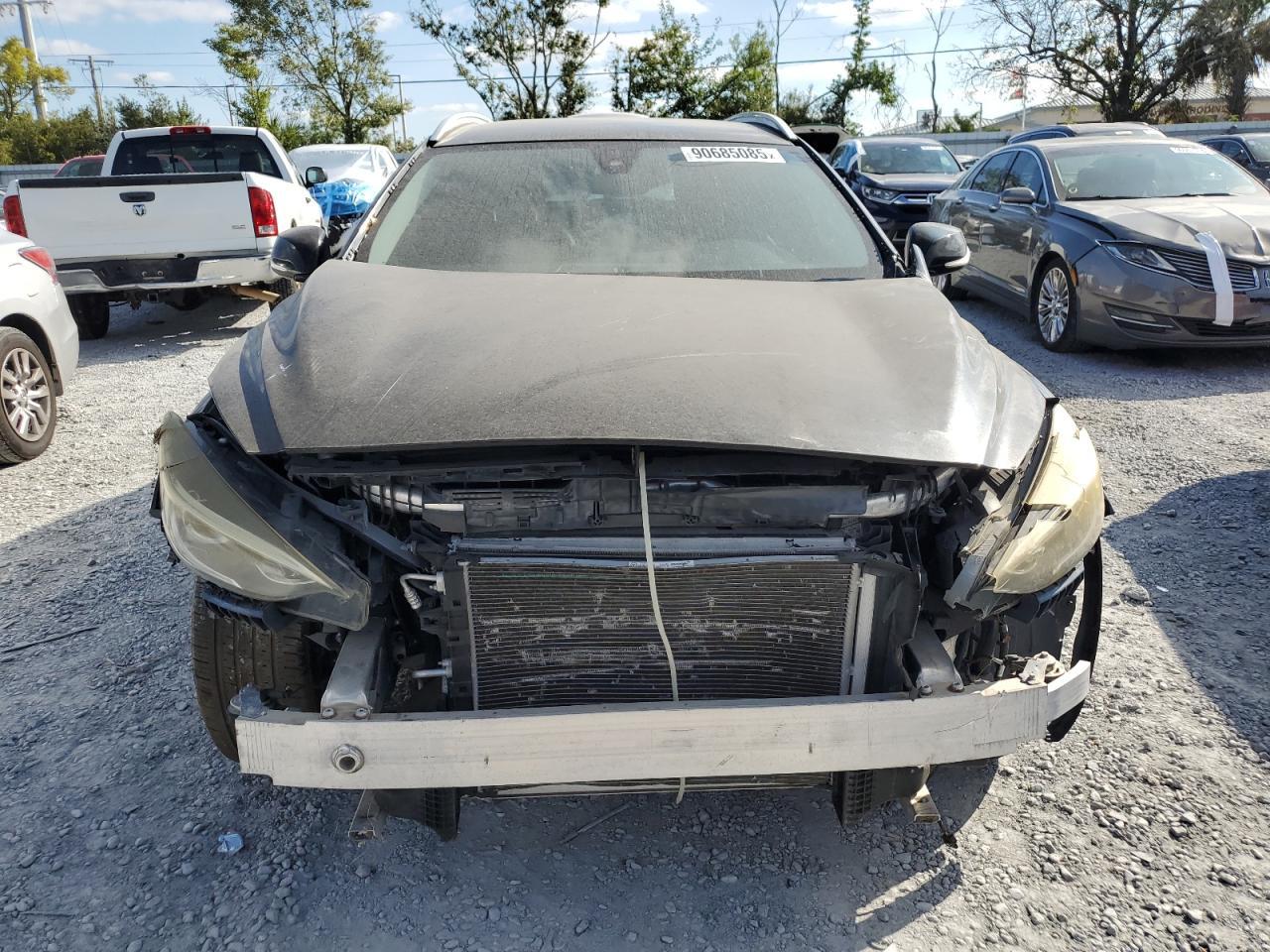 2017 Infiniti QX30, Base