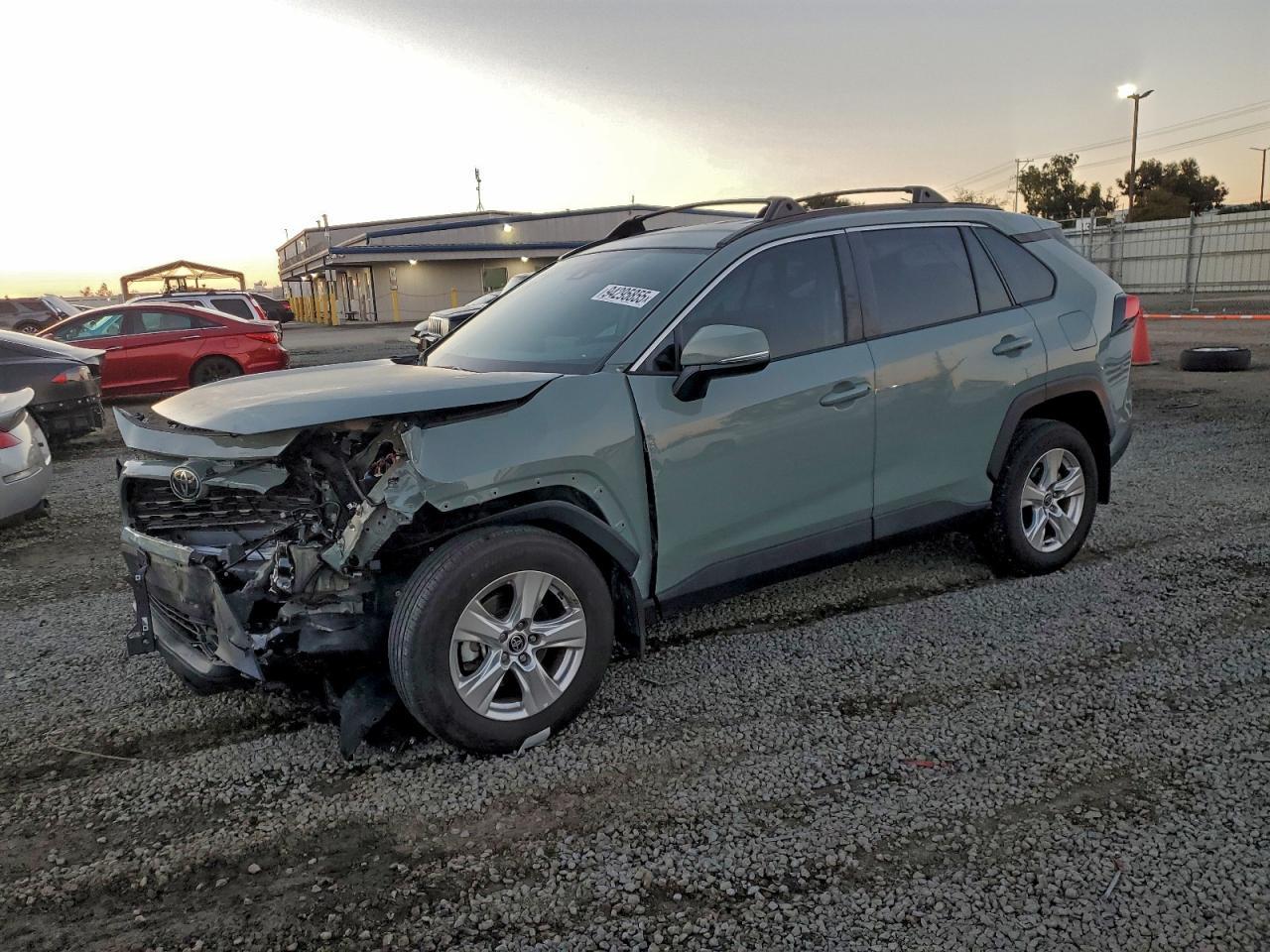 2021 Toyota RAV4, Xle