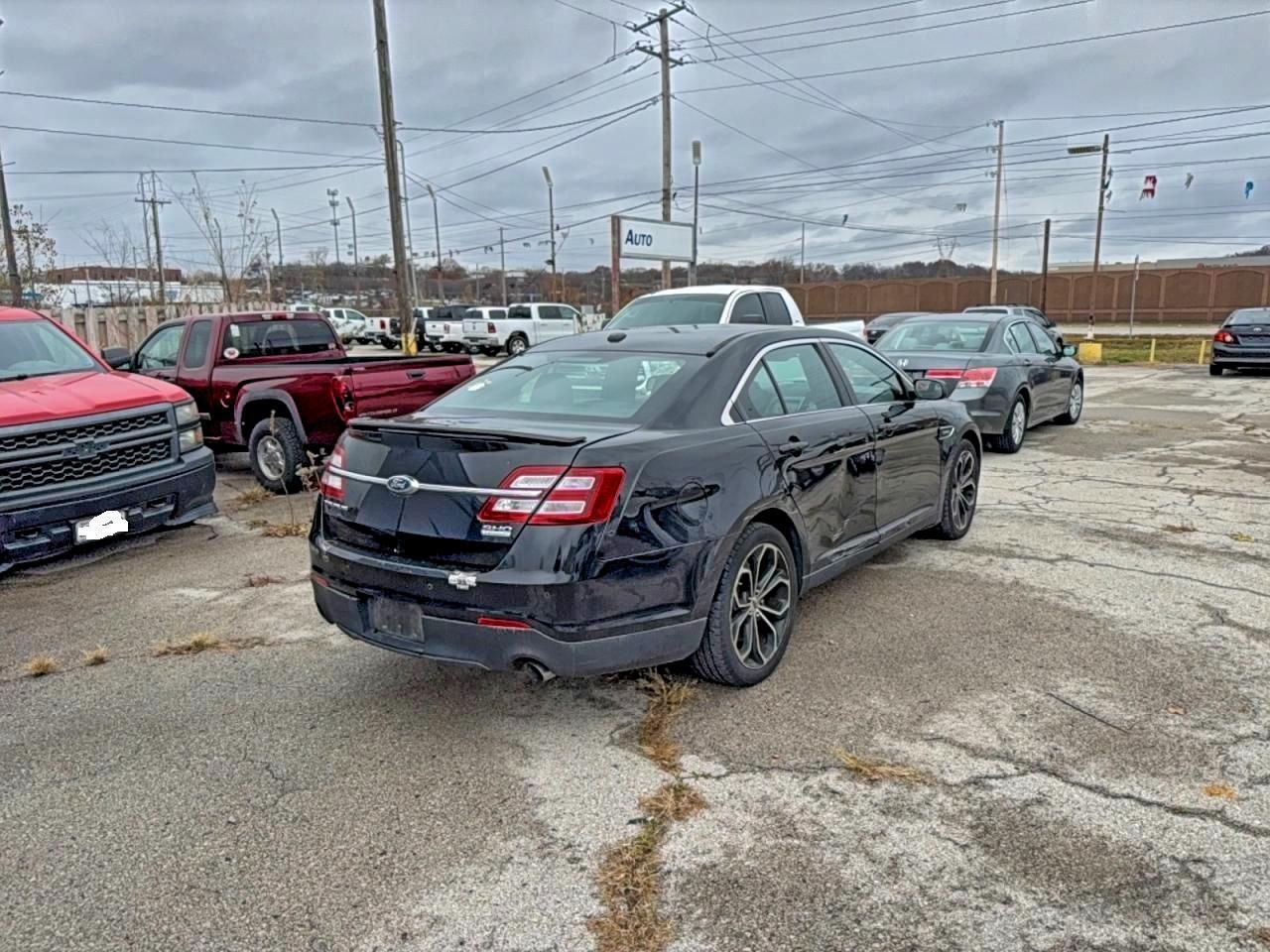 2016 Ford Taurus, Sho