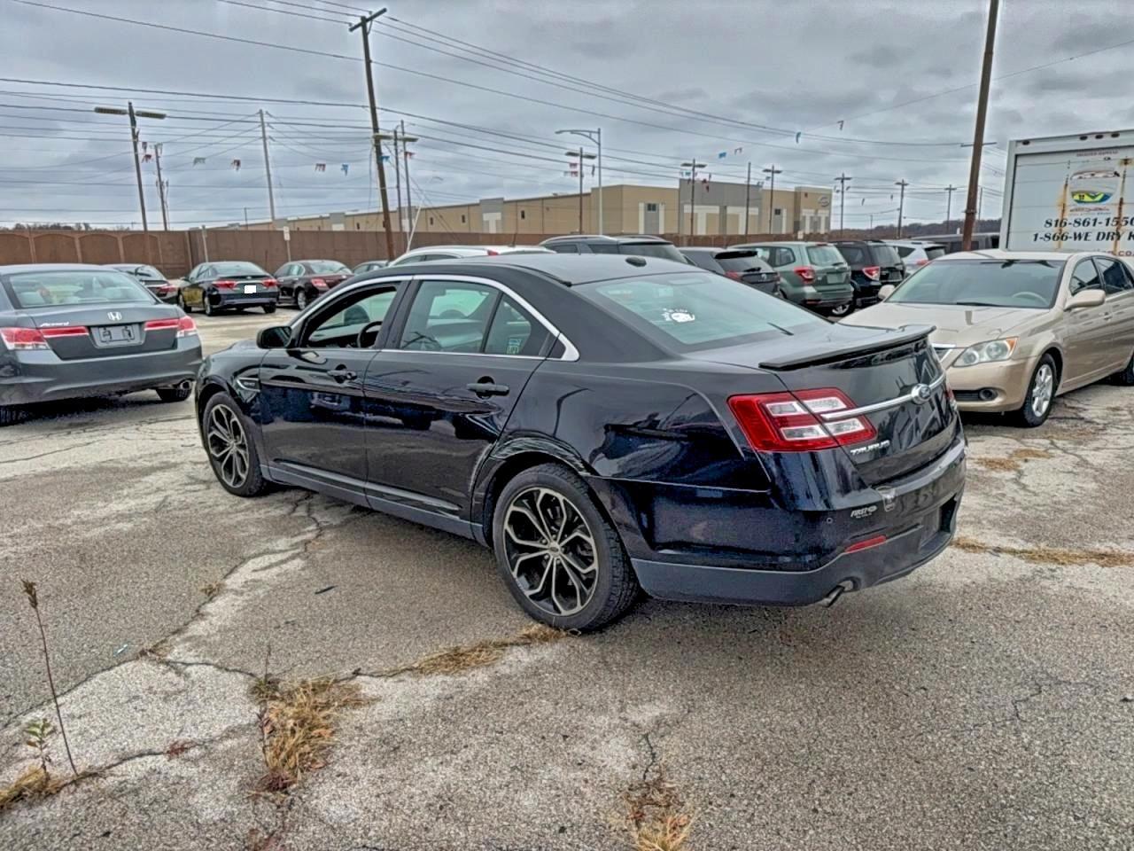 2016 Ford Taurus, Sho