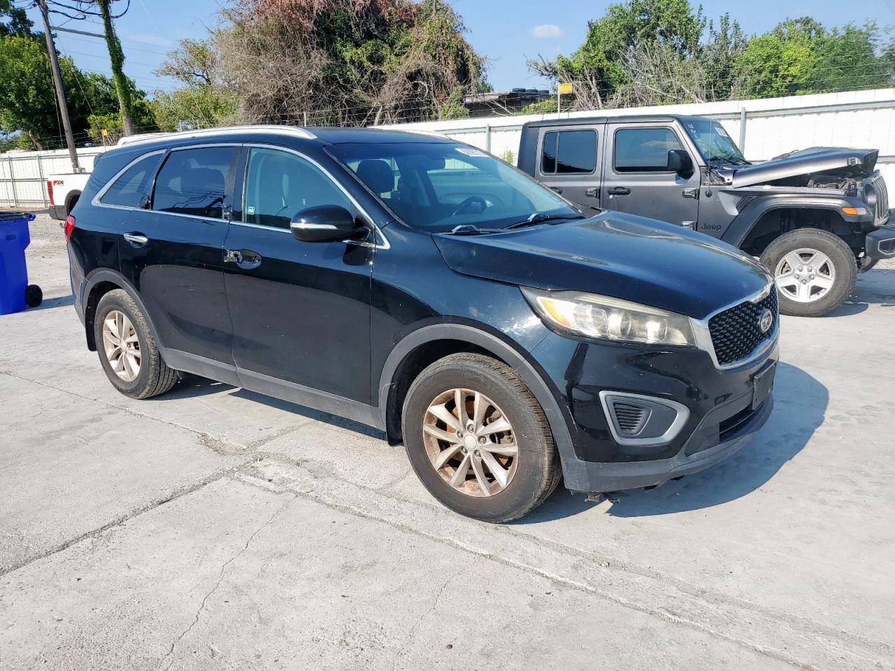 2016 KIA Sorento, LX