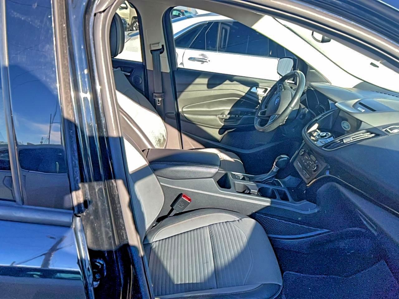 2017 Ford Escape, Titanium