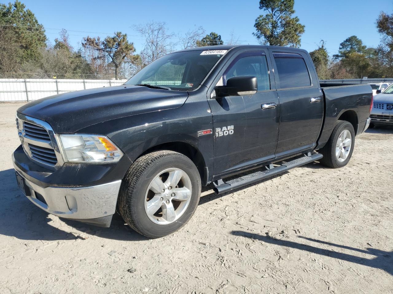 2015 RAM 1500, Slt