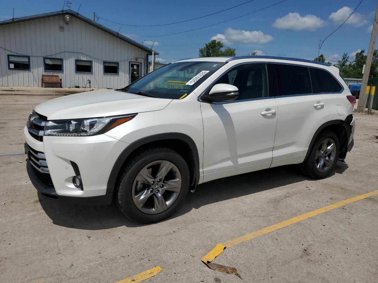 2018 Toyota Highlander, Limited