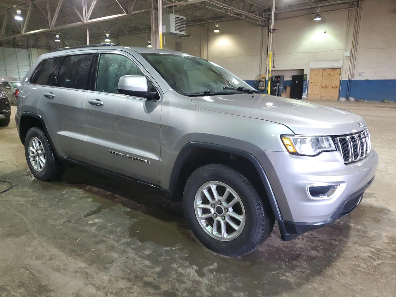 2019 Jeep Grand Cherokee, Laredo