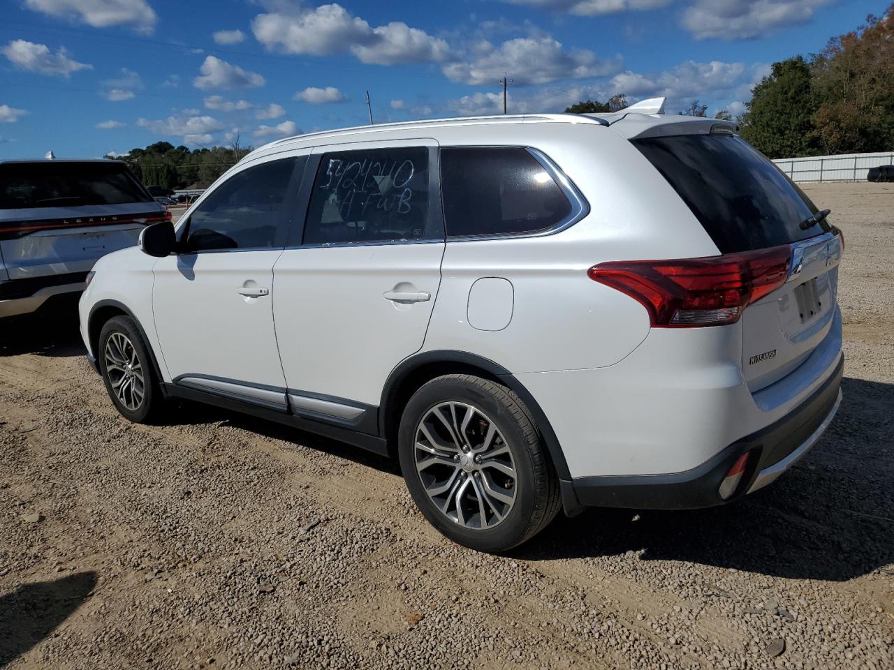2017 Mitsubishi Outlander, SE