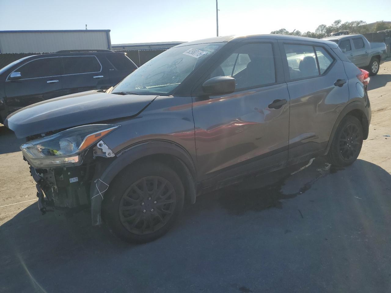 2020 Nissan Kicks, S