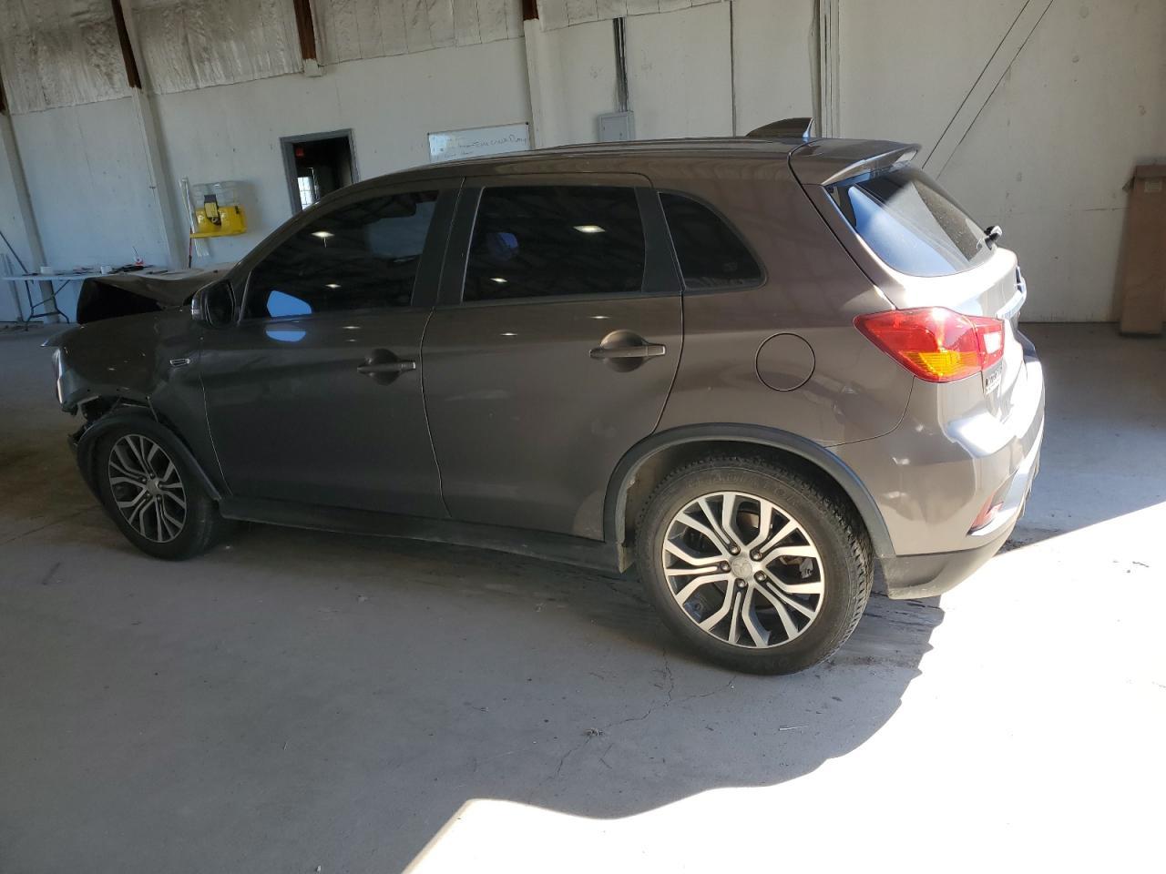 2018 Mitsubishi Outlander, ES