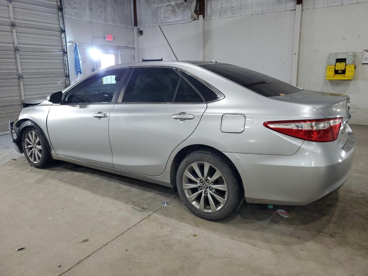 2016 Toyota Camry, LE